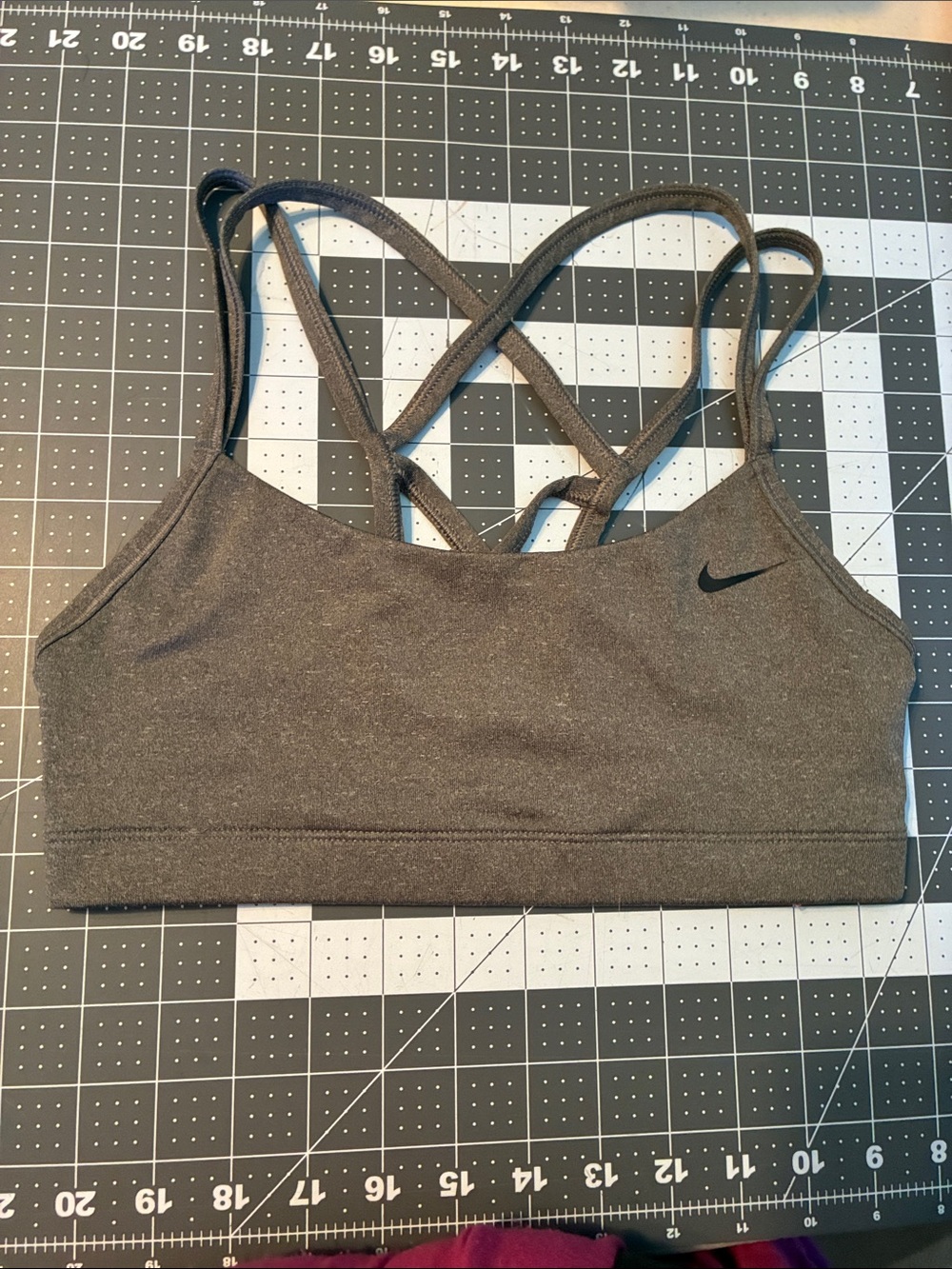Nike Women's Strappy Sports Bra - Charcoal/Black